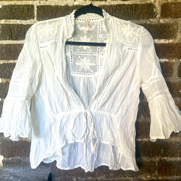 Free People Tops - FREE PEOPLE boho lace tie up top XS